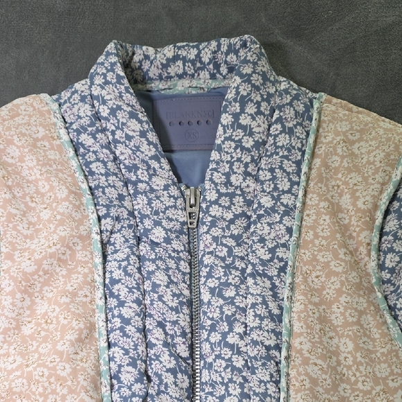 Blank NYC Floral Puff Light Jacket - Blue, Pink, and Gray Size XS - Picture 4 of 15